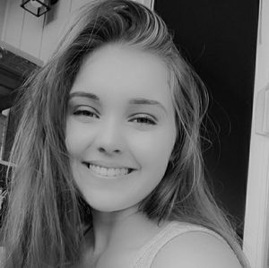 Meet your Posher, Leah